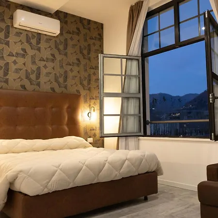 Living Como-rooms&parking Guest house Como