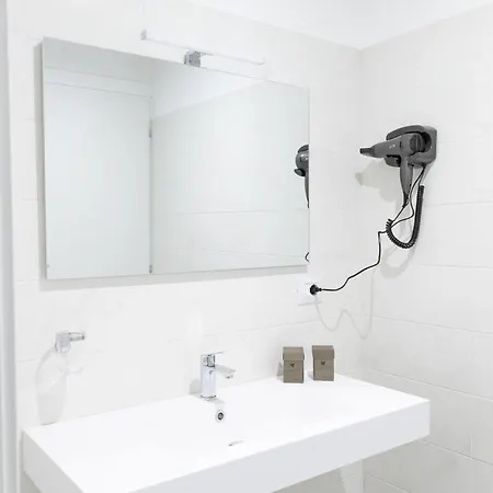 Living Como-rooms&parking Como