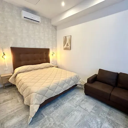 Living Como-rooms&parking Guest house *