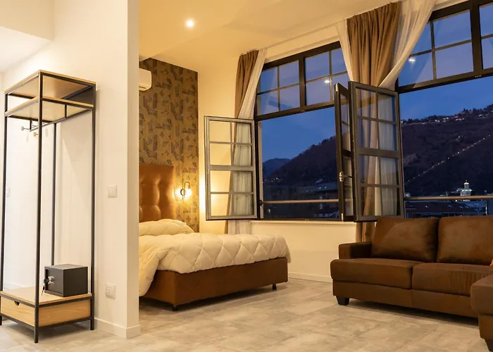 בית הארחה Living Como-rooms&parking