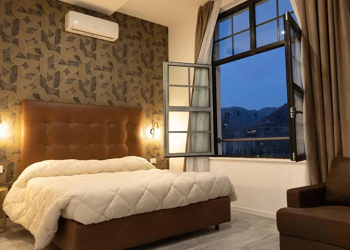 Living Como-rooms&parking בית הארחה קומו