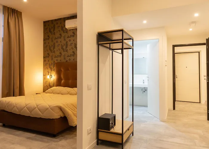 Living Como-rooms&parking קומו