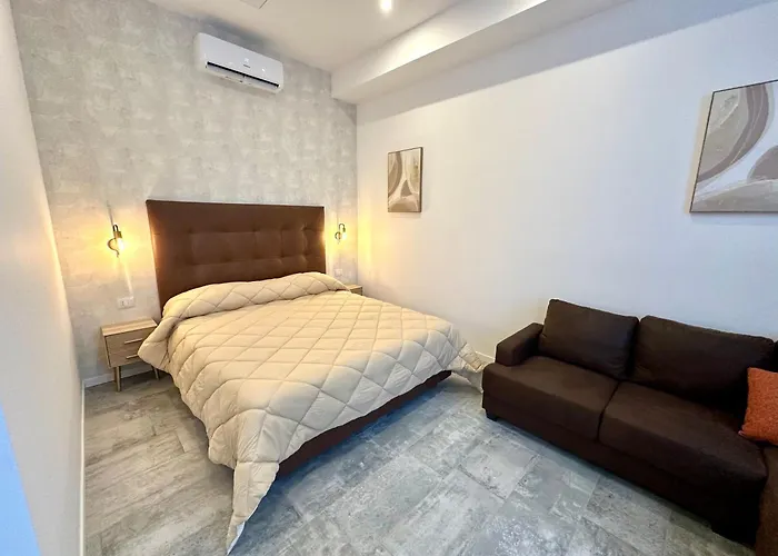 Living Como-rooms&parking בית הארחה 4*