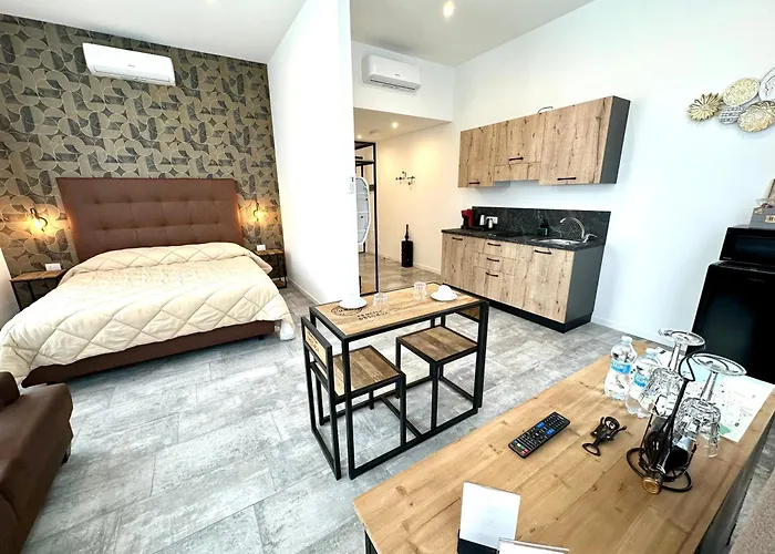 בית הארחה Living Como-rooms&parking 4*