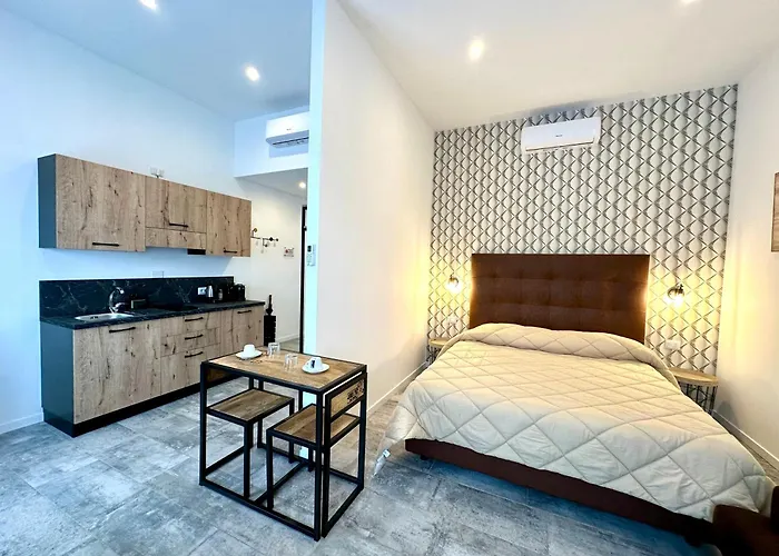 בית הארחה Living Como-rooms&parking 4*