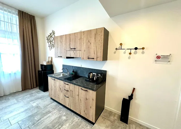 בית הארחה Living Como-rooms&parking 4*