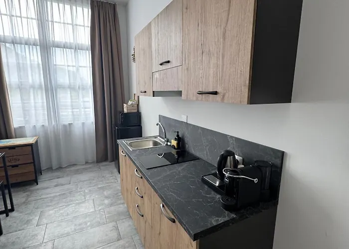בית הארחה Living Como-rooms&parking 4*