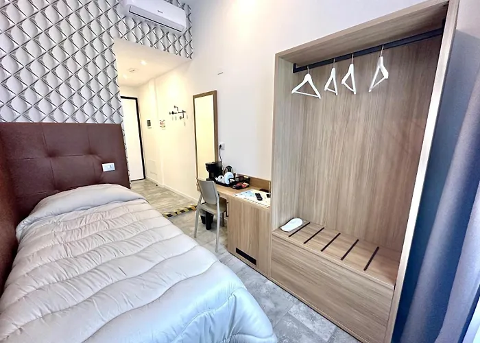 בית הארחה Living Como-rooms&parking