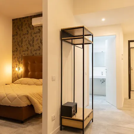 Living Como-rooms&parking Como